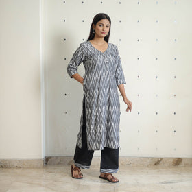  Grey Handloom Cotton Pochampally Ikat Kurta Set 