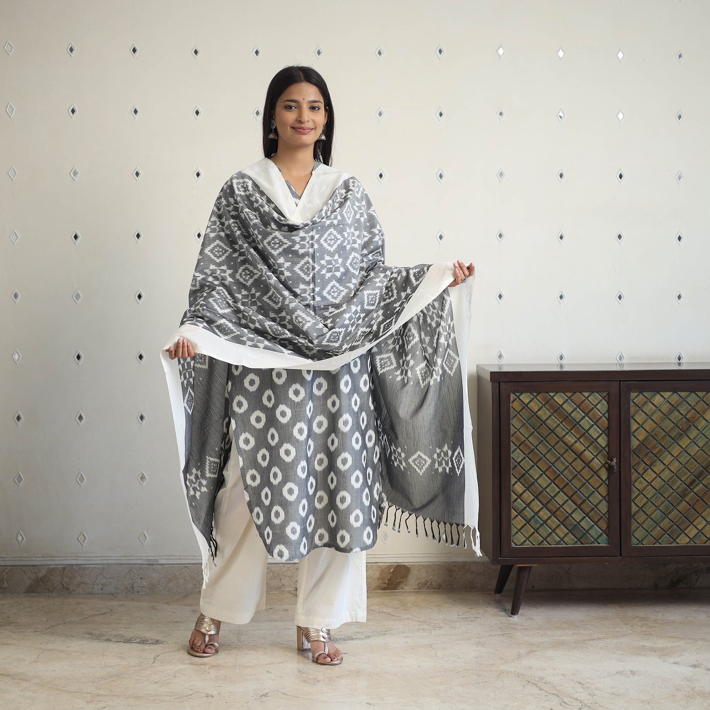 Grey - handloom cotton pochampally ikat kurta set (set