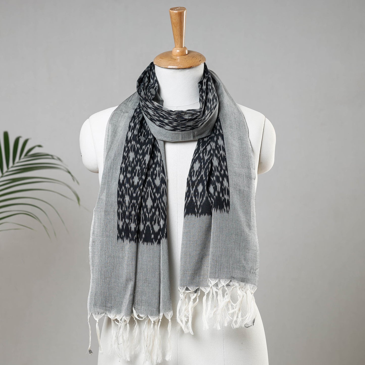 Buy Handloom Cotton Pochampally Ikat Stole