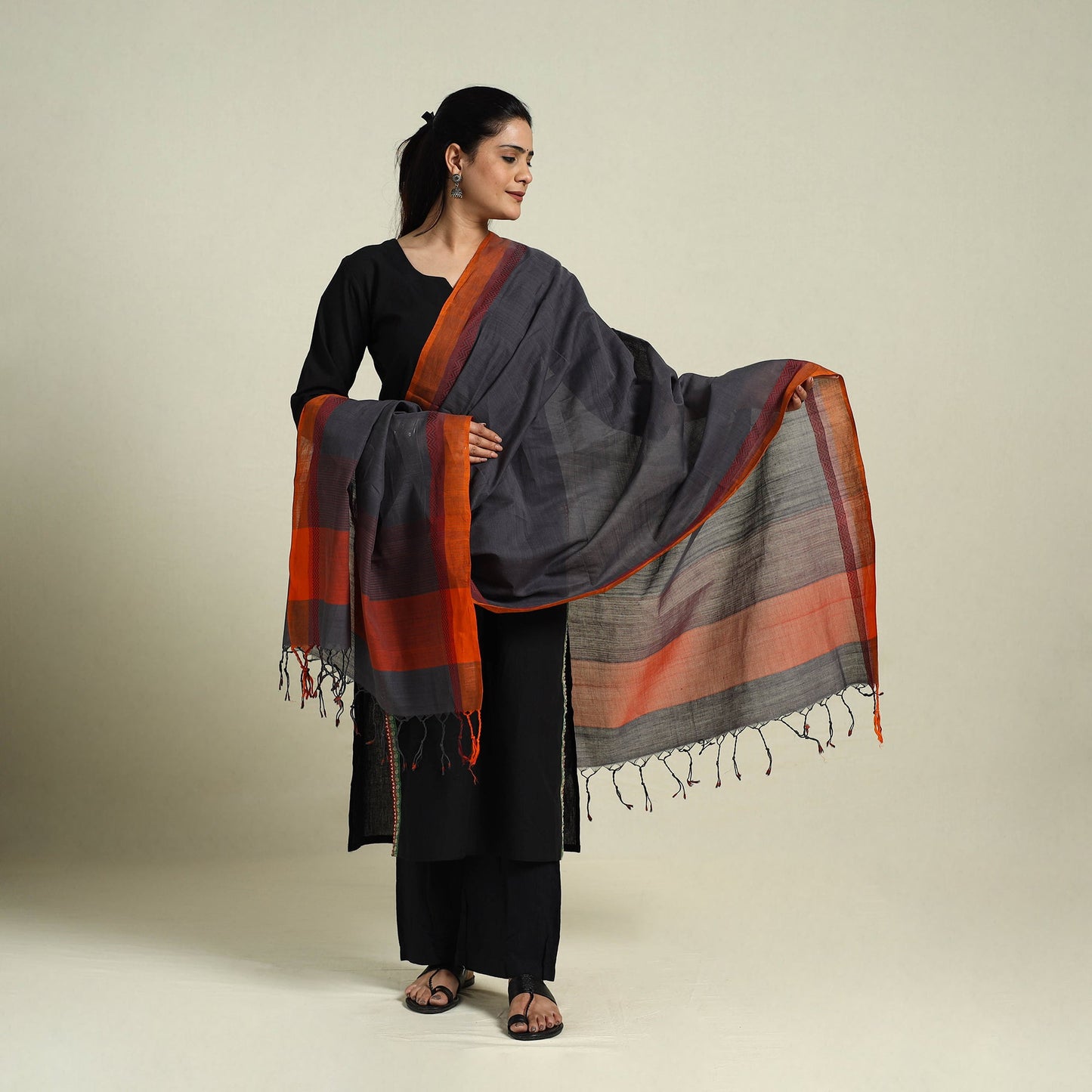 Buy Grey Handloom Cotton Srikakulam Jamdani Dupatta