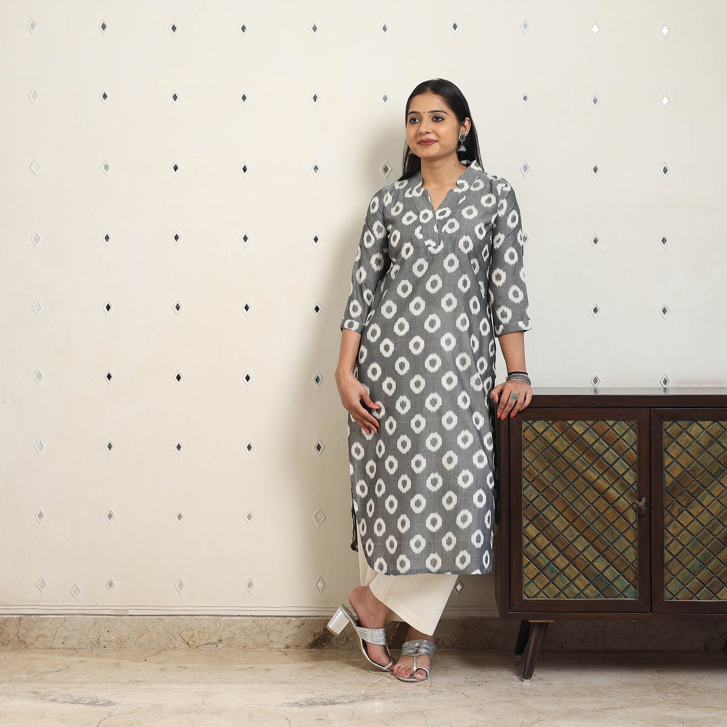 Grey Handloom Cotton Straight Pochampally Ikat Kurta