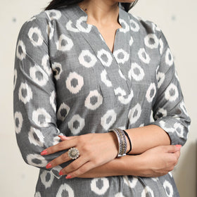 Grey Handloom Cotton Straight Pochampally Ikat Kurta