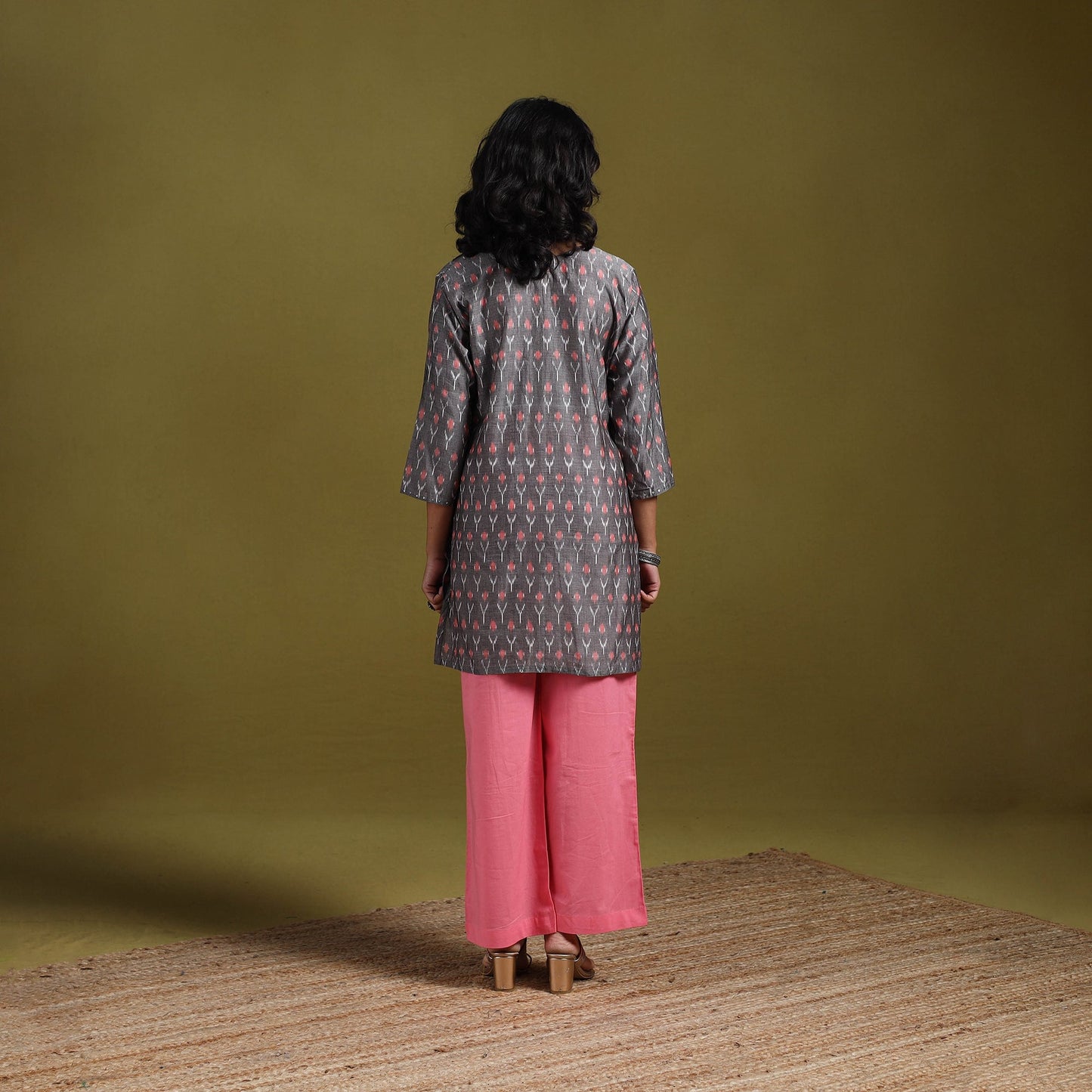 Handloom embroidered mercerised cotton short pochampally