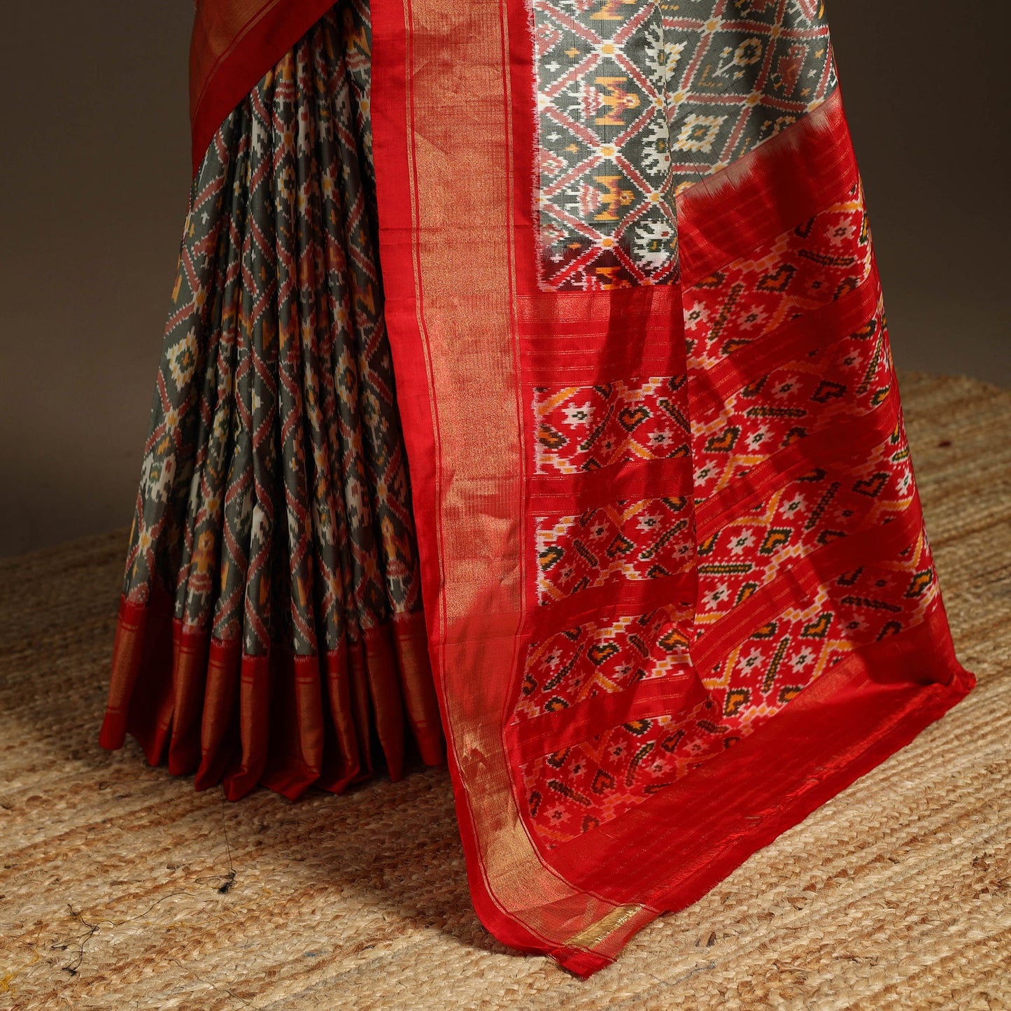 Handloom mulberry silk patola ikat pochampally saree 17
