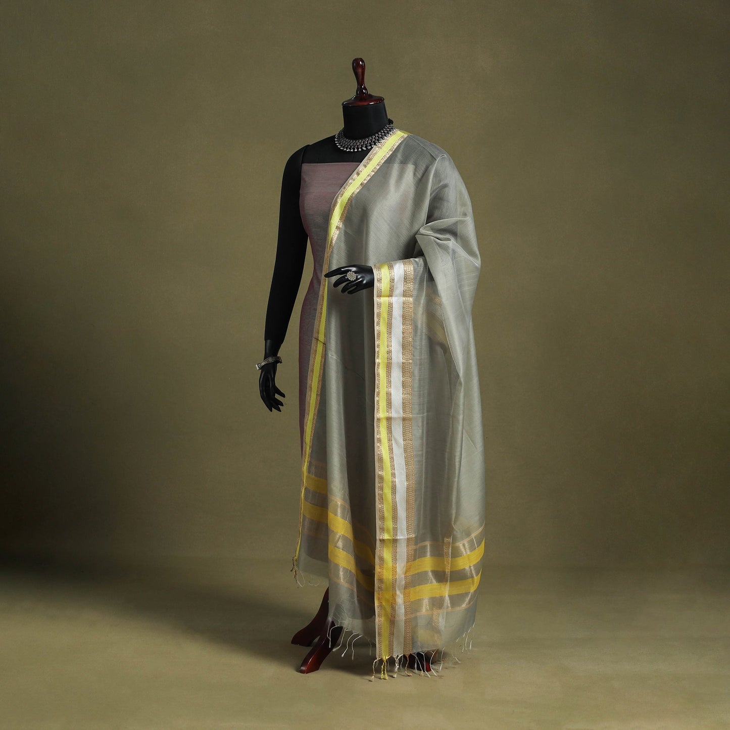 Grey - handloom silk cotton maheshwari dupatta 06