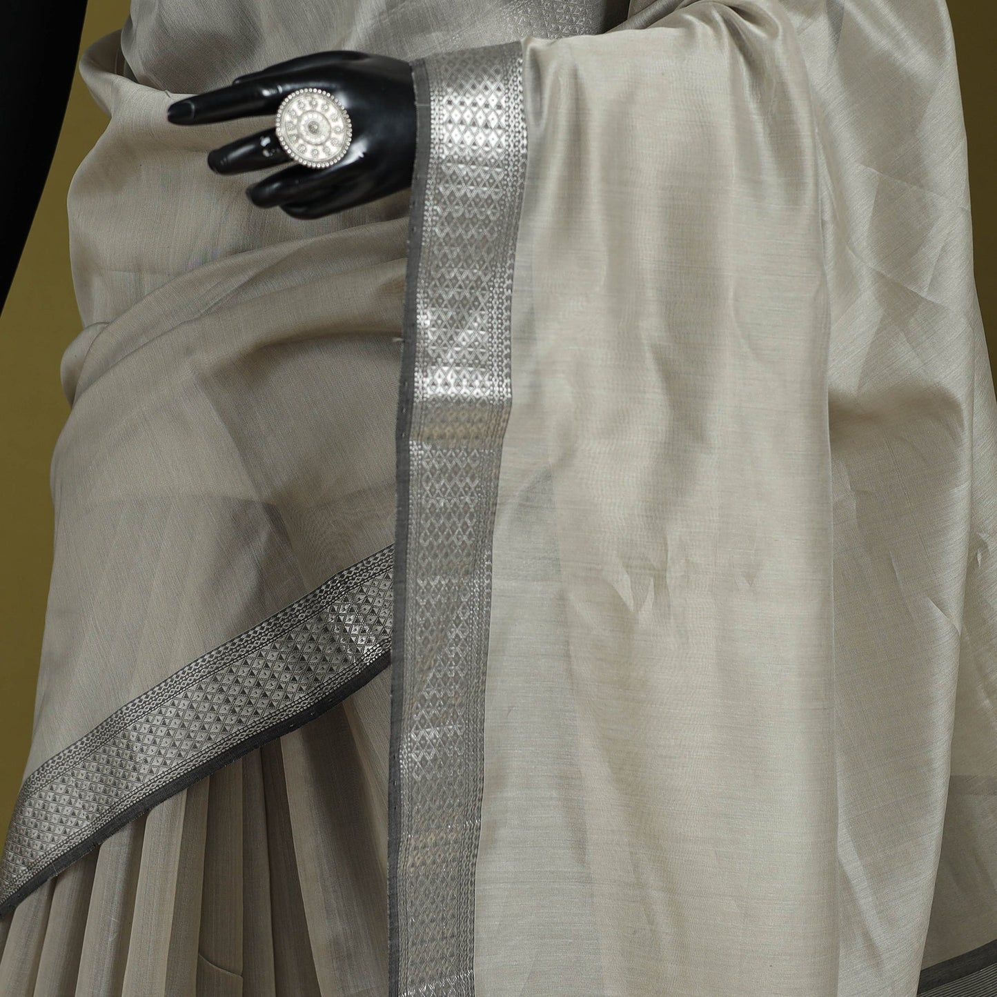 Grey - handloom silk cotton maheshwari saree with zari