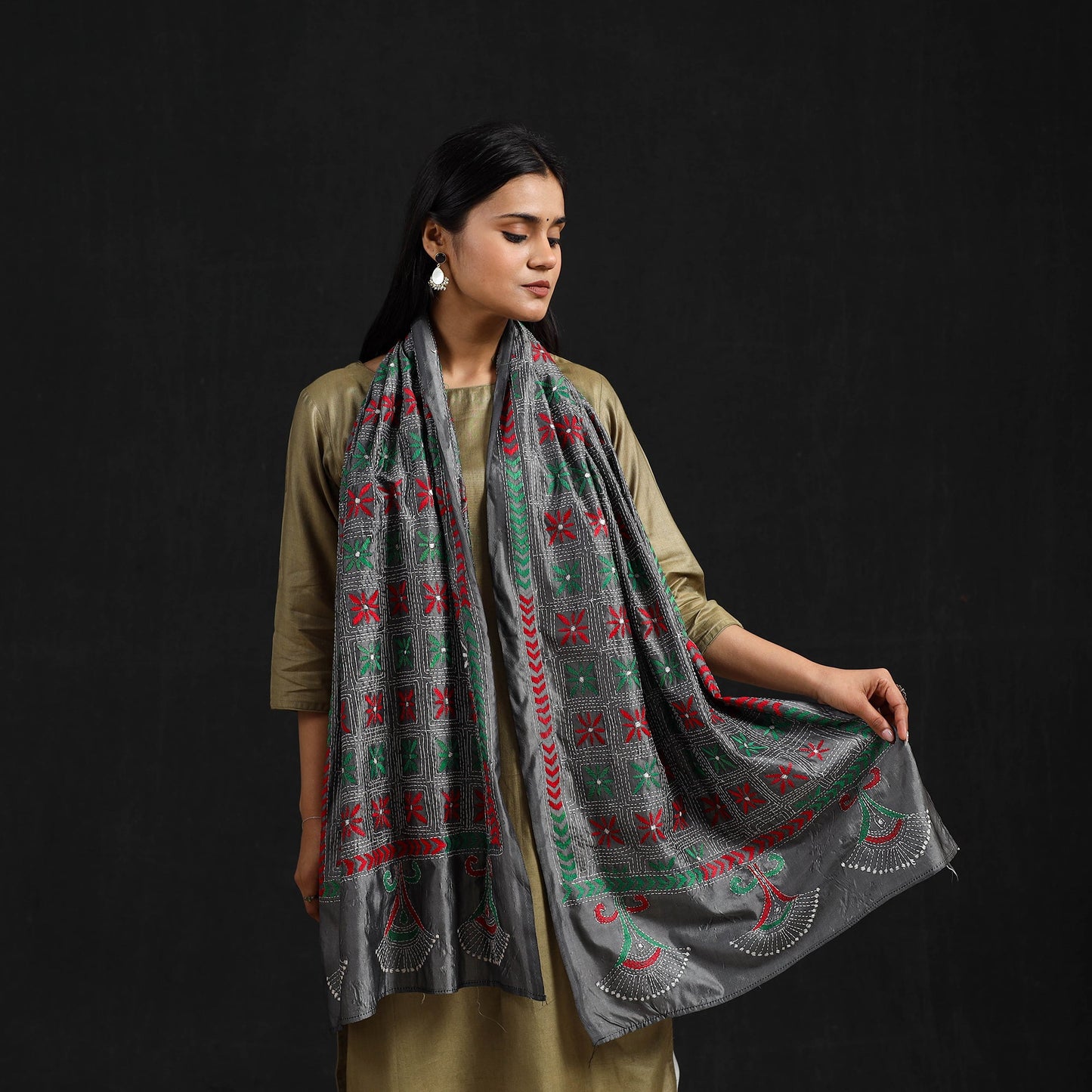 Grey - handloom tussar silk bengal kantha work stole 58