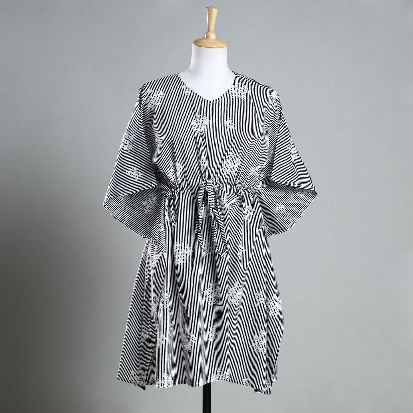 Buy Handmade Cotton Fabric Kaftan with Tie-Up Waist l iTokri.com