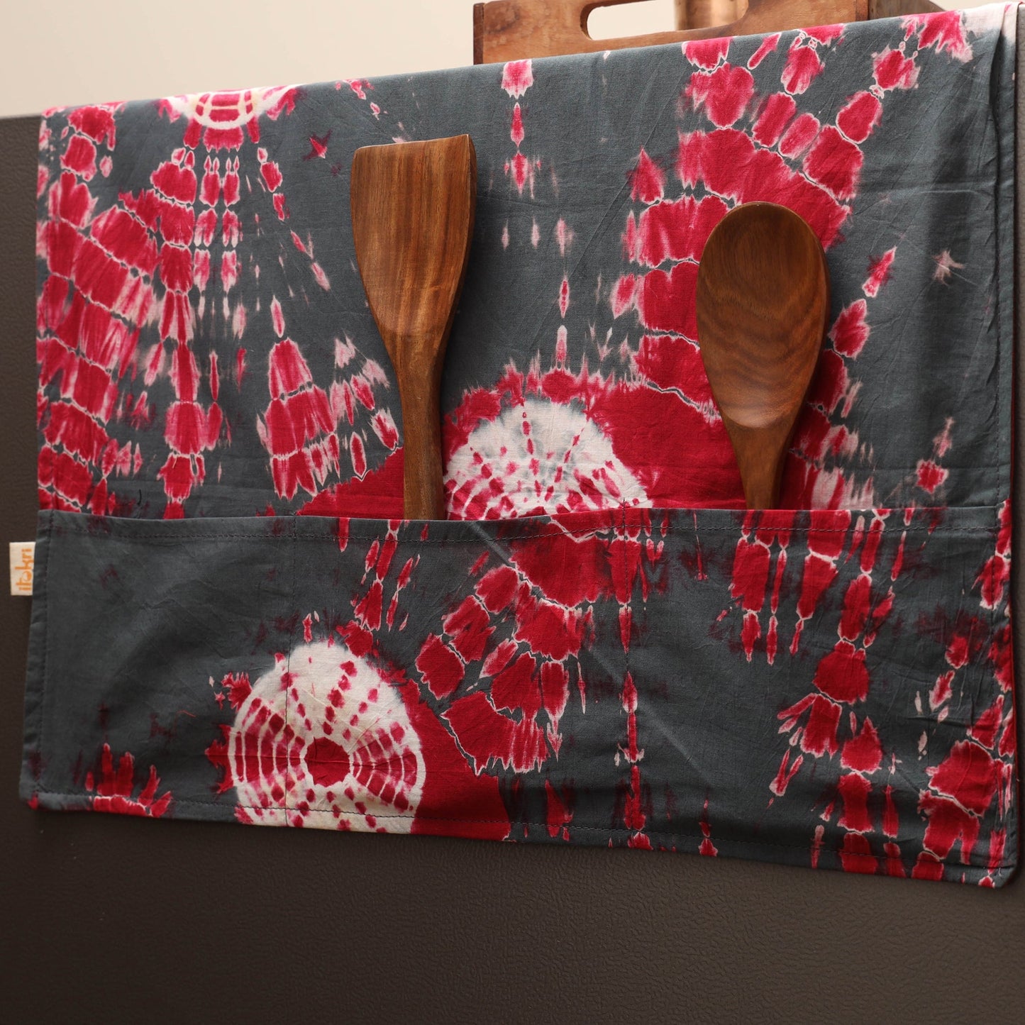 Handmade fridge top cover with multiple pockets 04
