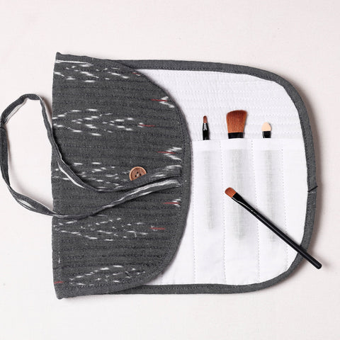  Ikat Fabric Multipurpose Segmented Make-up Brush Wrap Pouch/Case 