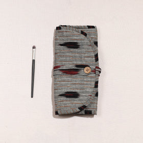  Ikat Fabric Multipurpose Segmented Make-up Brush Wrap Pouch/Case 