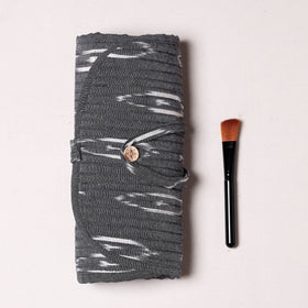  Ikat Fabric Multipurpose Segmented Make-up Brush Wrap Pouch/Case 