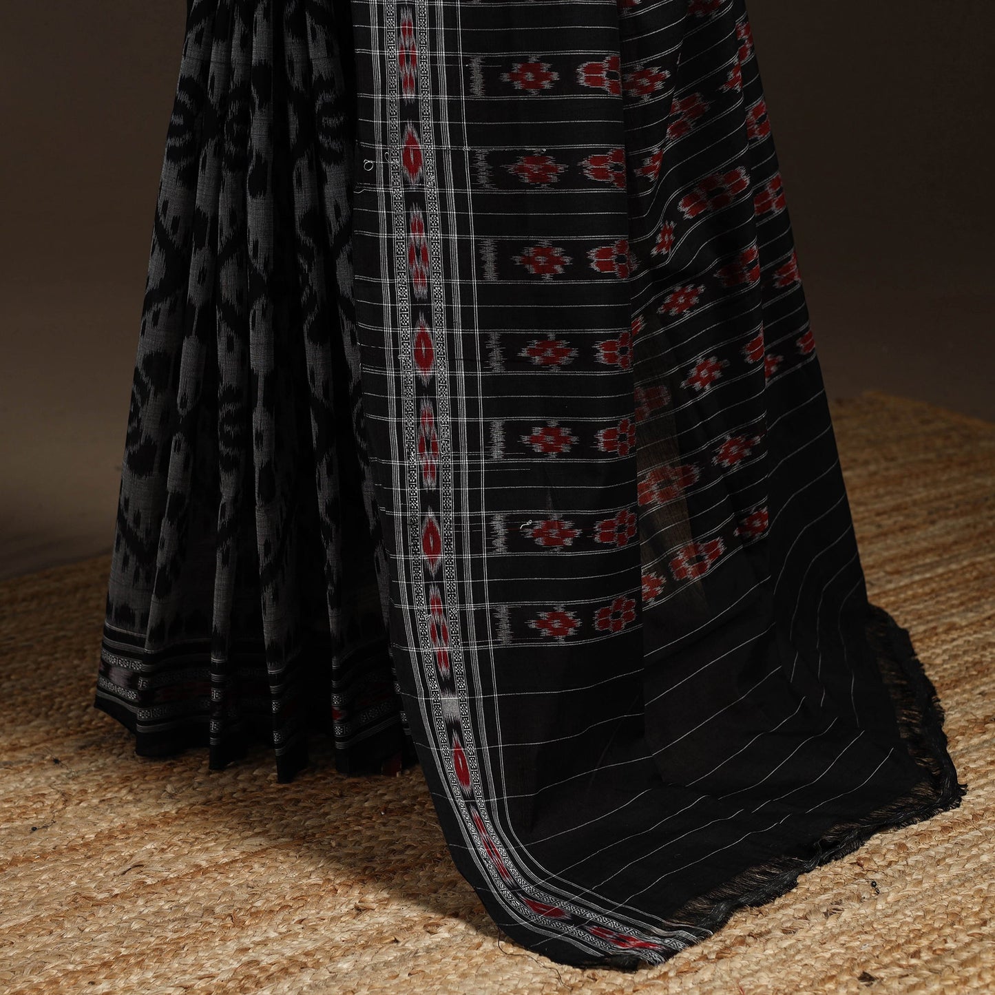 Ikat handloom cotton sambalpuri saree 18 - handcrafted