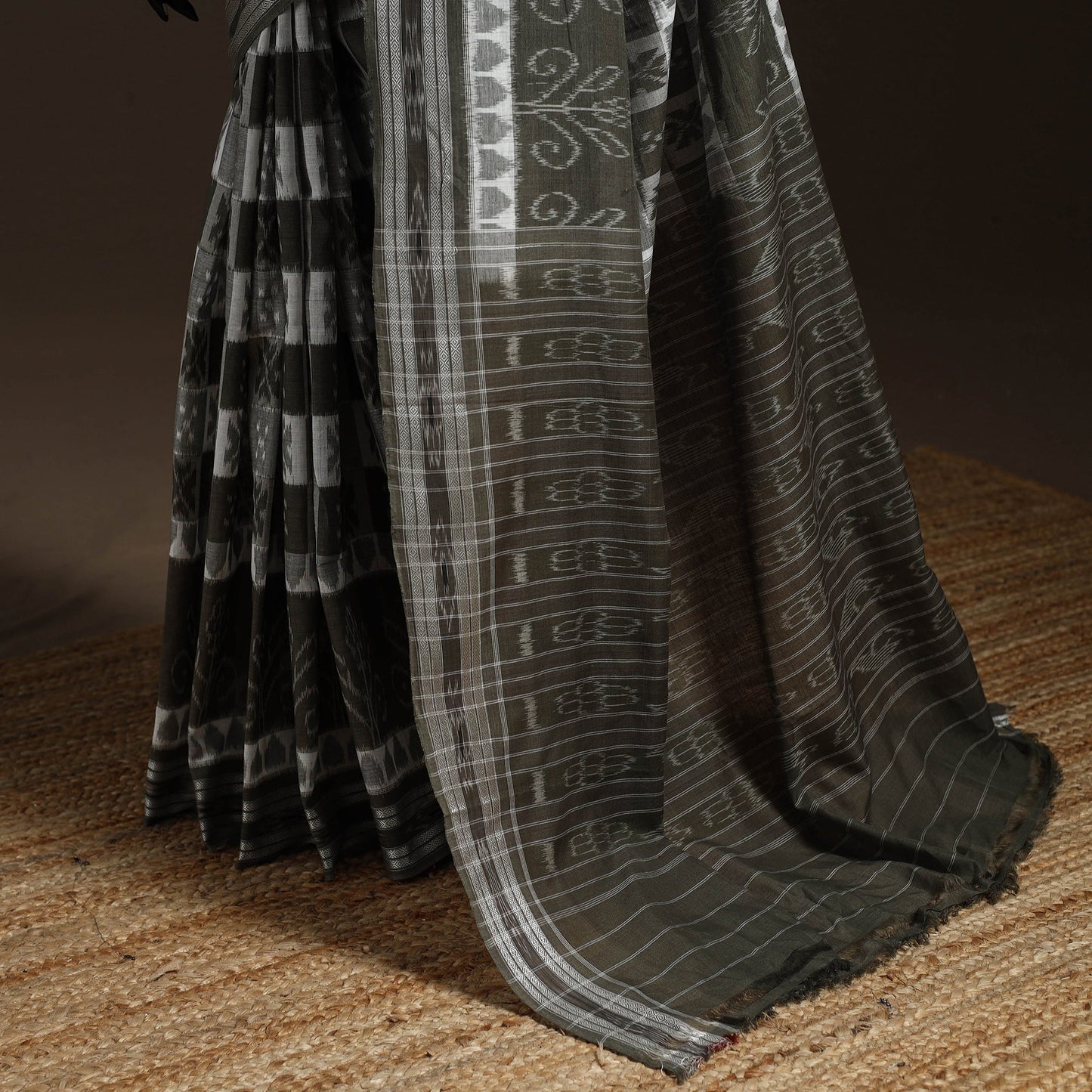 Ikat handloom cotton sambalpuri saree 20 - handcrafted