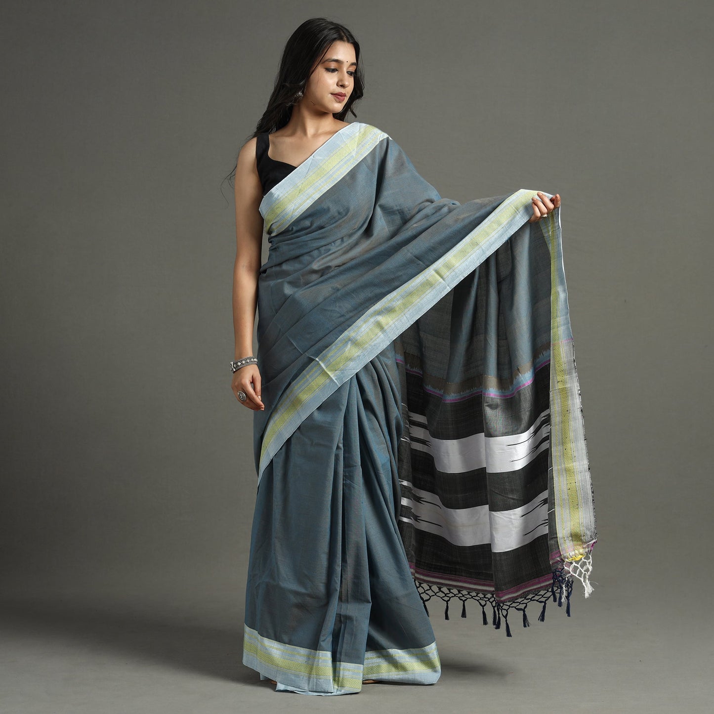 Grey - ilkal handloom cotton saree with chikki paras border