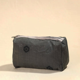  Jacquard Cotton Toiletry Pouch 