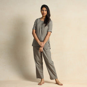 Buy Jacquard Cotton Top & Pyjama Night Suit Set Online at iTokri.com