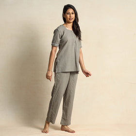 Buy Jacquard Cotton Top & Pyjama Night Suit Set Online at iTokri.com