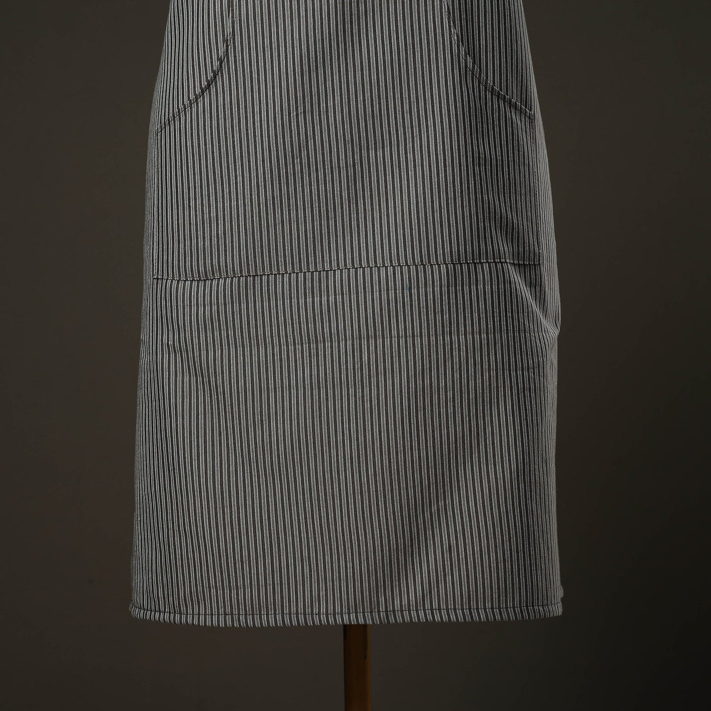 Grey - jhiri handloom cotton apron with pocket 15