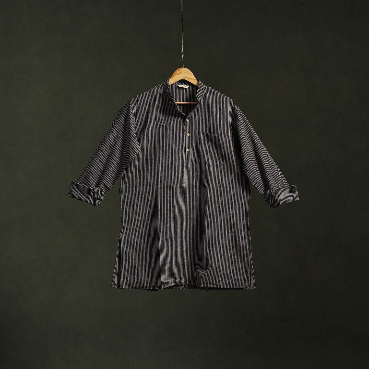 Jhiri handloom cotton short kurta for men 07 - handcrafted
