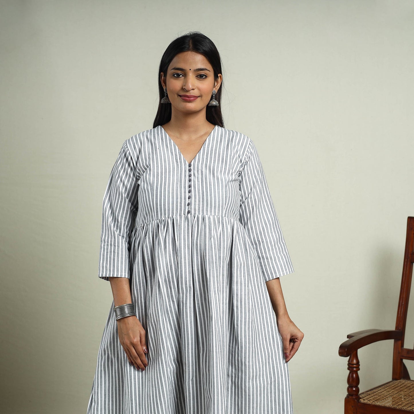 Buy Grey Jhiri Handloom Flared Cotton Kurta for Women