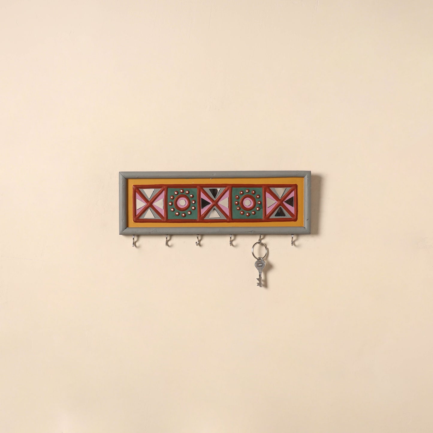 Kutch mud mirror work lippan art key holder (4 x 12 in) 16