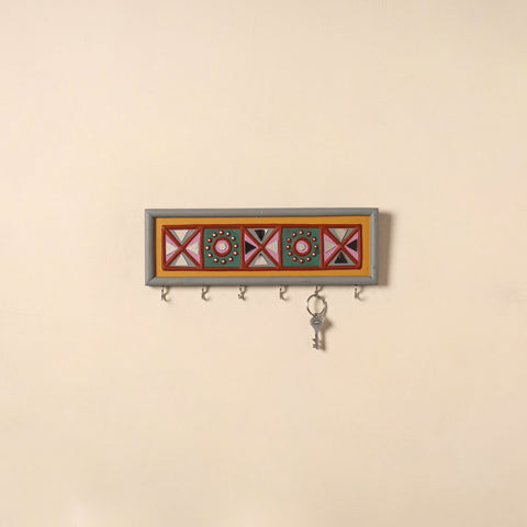 Kutch mud mirror work lippan art key holder (4 x 12 in) 16