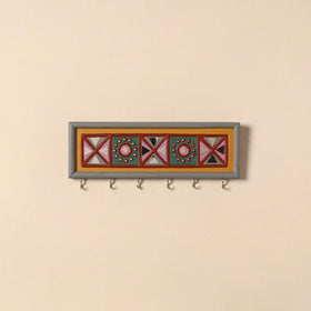 Kutch mud mirror work lippan art key holder (4 x 12 in) 16