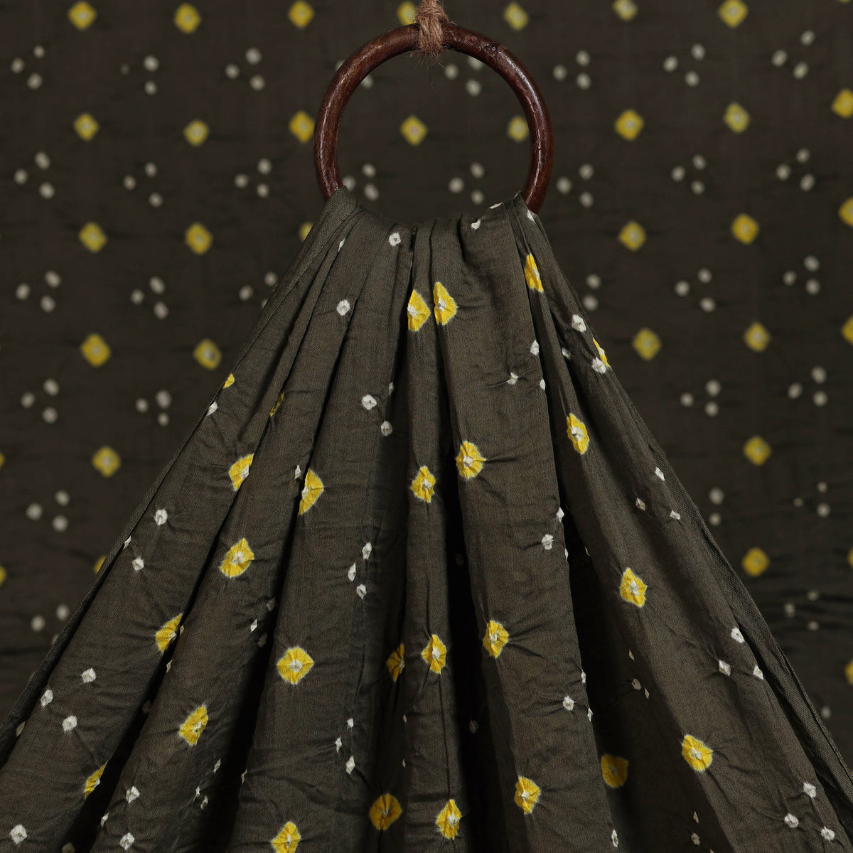 Kutch Tie-Dye Cotton Bandhani Fabric 02