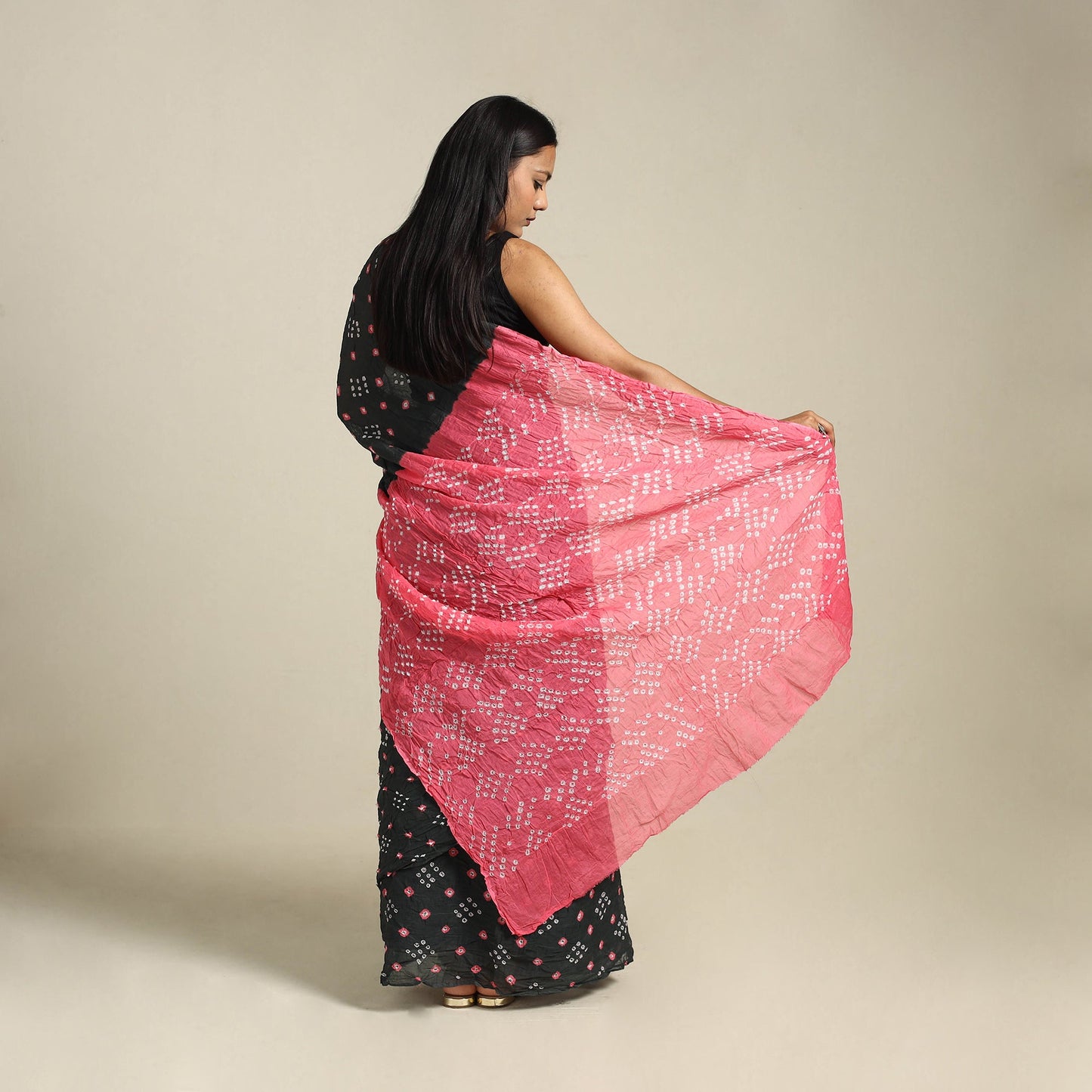 Grey Kutch Tie-Dye Cotton Bandhani Saree