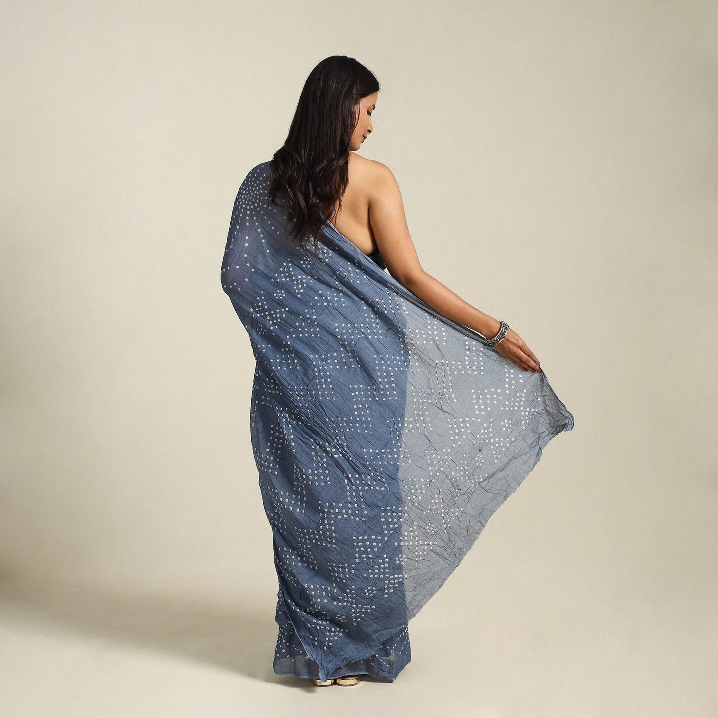 Grey Kutch Tie-Dye Cotton Bandhani Saree