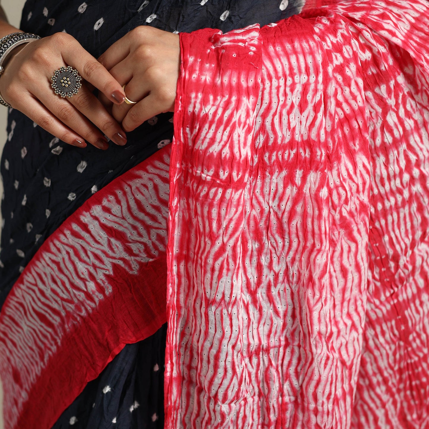 Grey - kutch tie-dye cotton bandhani saree 88 - handcrafted