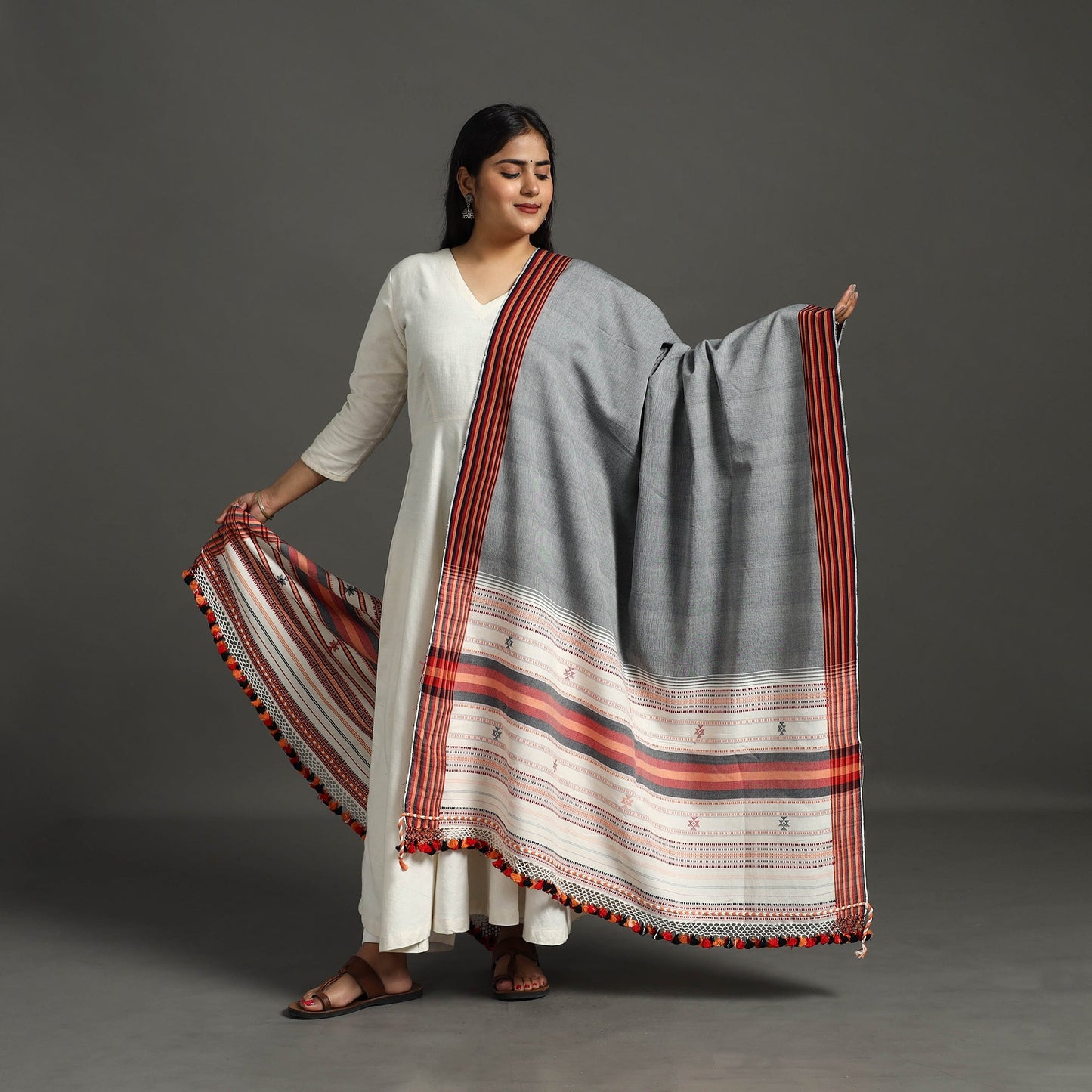 Buy Kutch Weaving Handloom Fine Cotton Bhujodi Dupatta