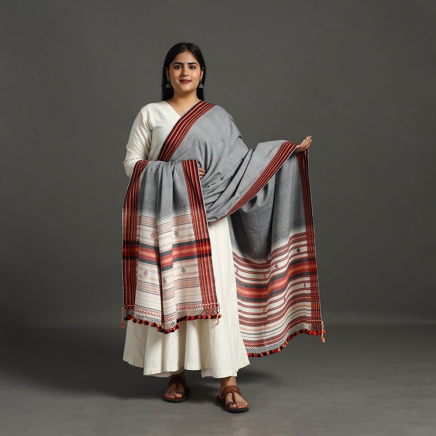 Buy Kutch Weaving Handloom Fine Cotton Bhujodi Dupatta