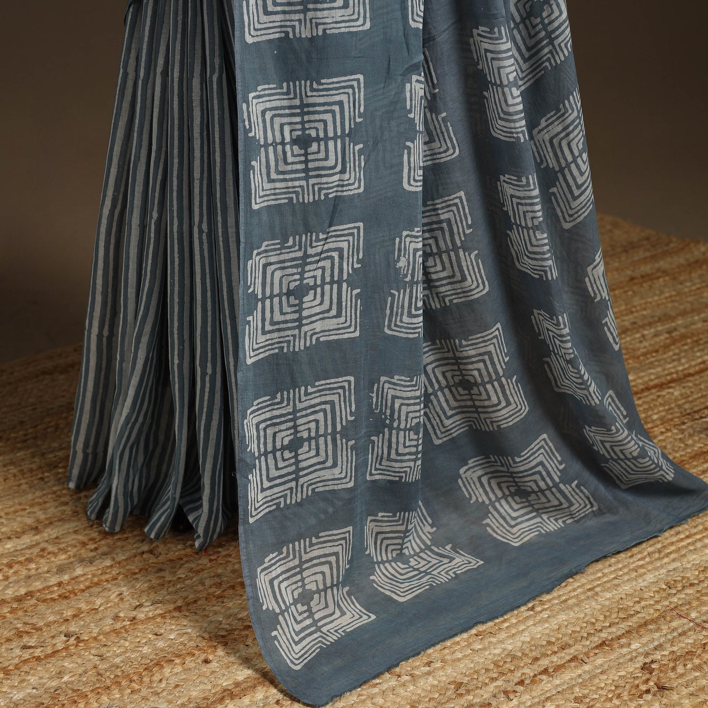 Grey - mul cotton hand batik saree 17 - handcrafted