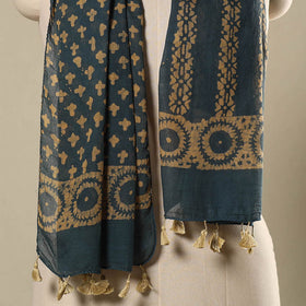 Buy Grey Mul Cotton Hand Batik Print Stole with Tassels