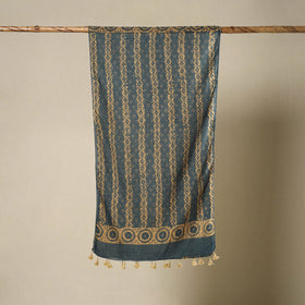 Buy Grey Mul Cotton Hand Batik Print Stole with Tassels