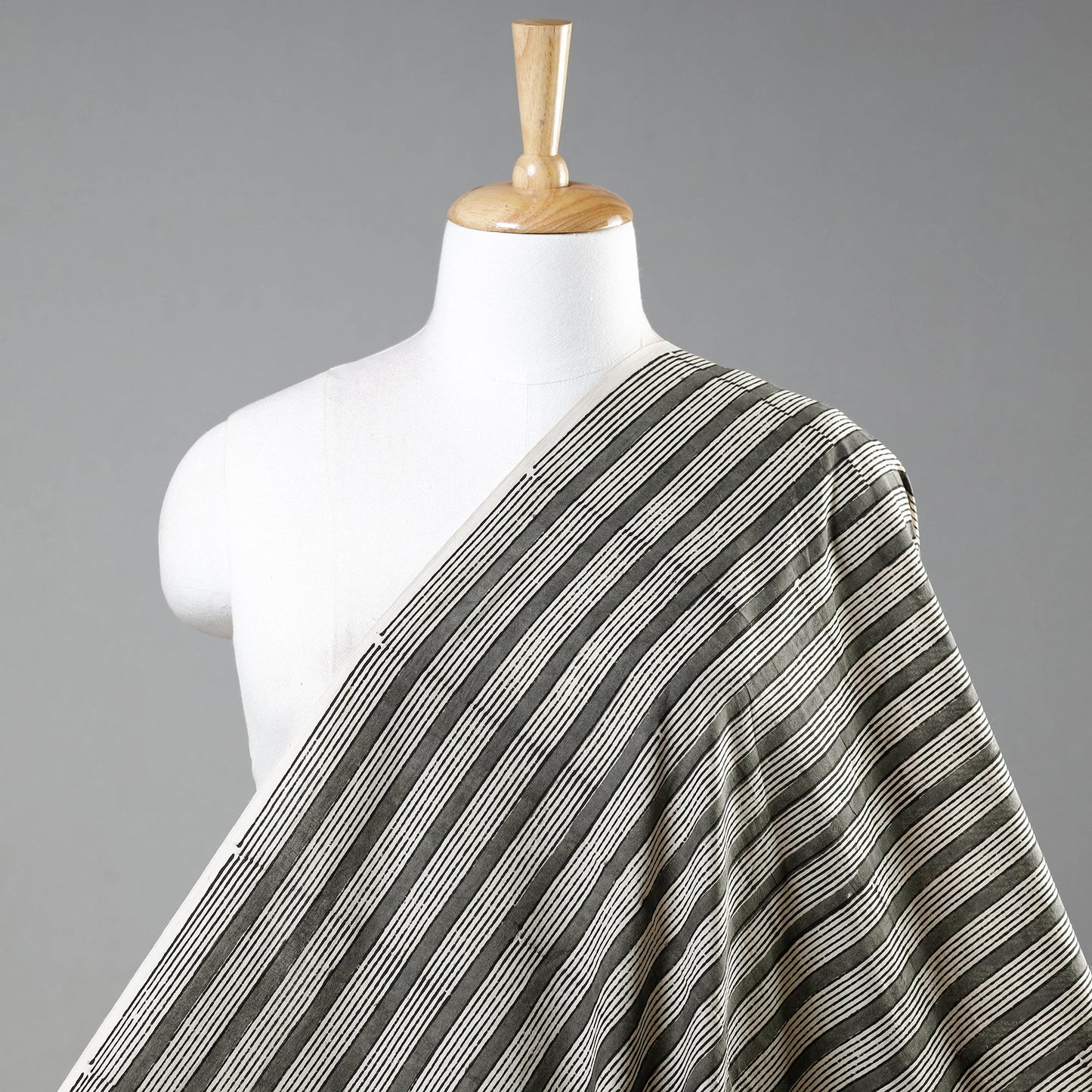 Grey - natural dyed bagru cotton fabric 04 - handcrafted