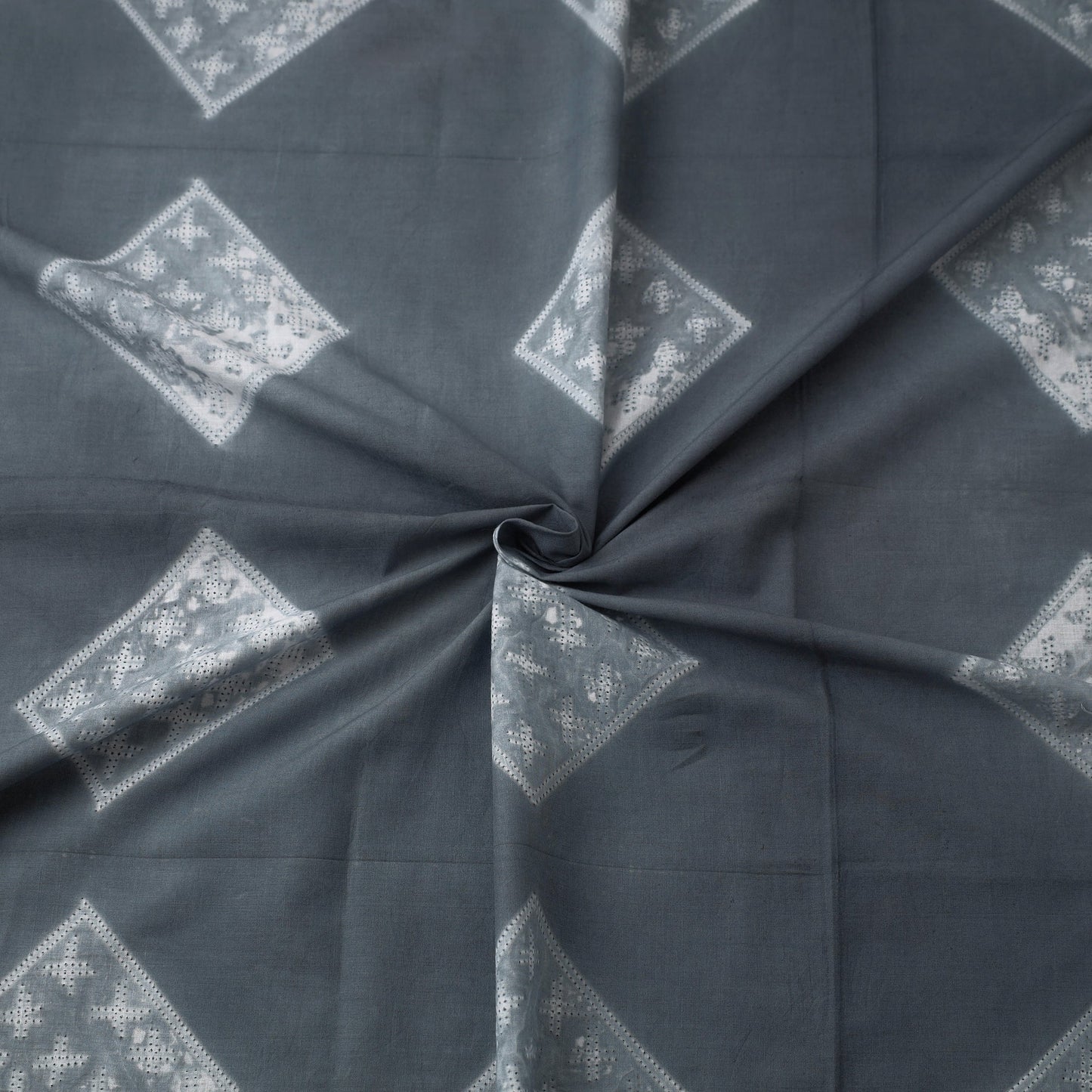  Nui Shibori Tie-Dye Cotton Fabric 