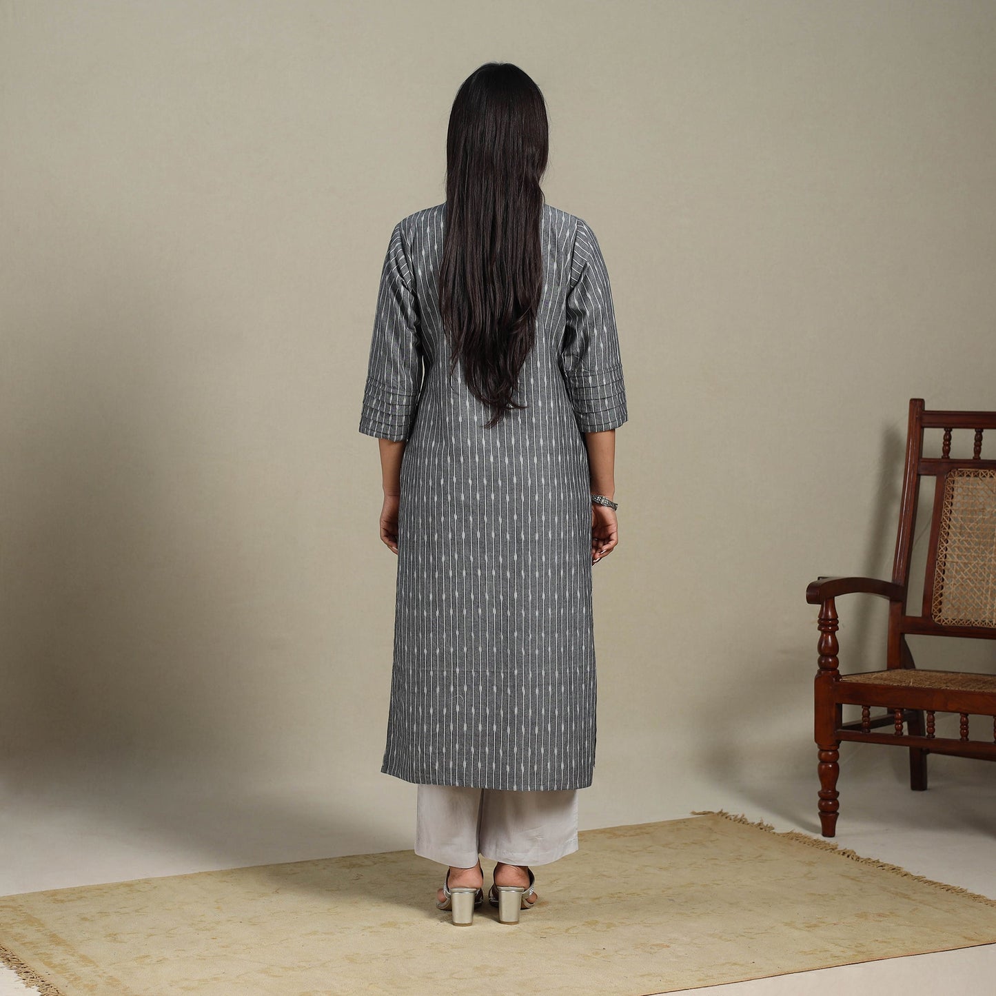Grey - pintuck cotton straight pochampally ikat kurta 08