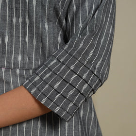 Grey - pintuck cotton straight pochampally ikat kurta 08
