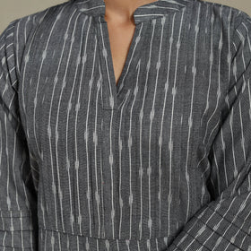 Grey - pintuck cotton straight pochampally ikat kurta 08