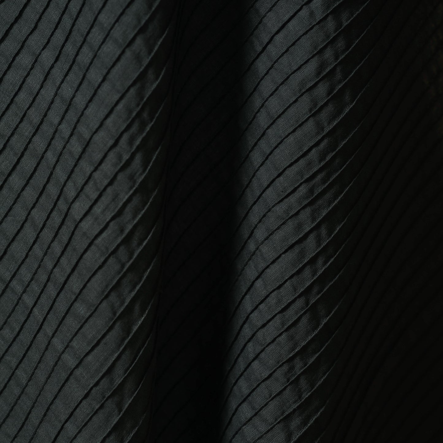 Pintuck plain cotton fabric 02 - handcrafted