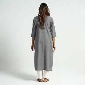 Buy Plain Running Stitch Cotton Pintuck Long Kurta Online at iTokri.com