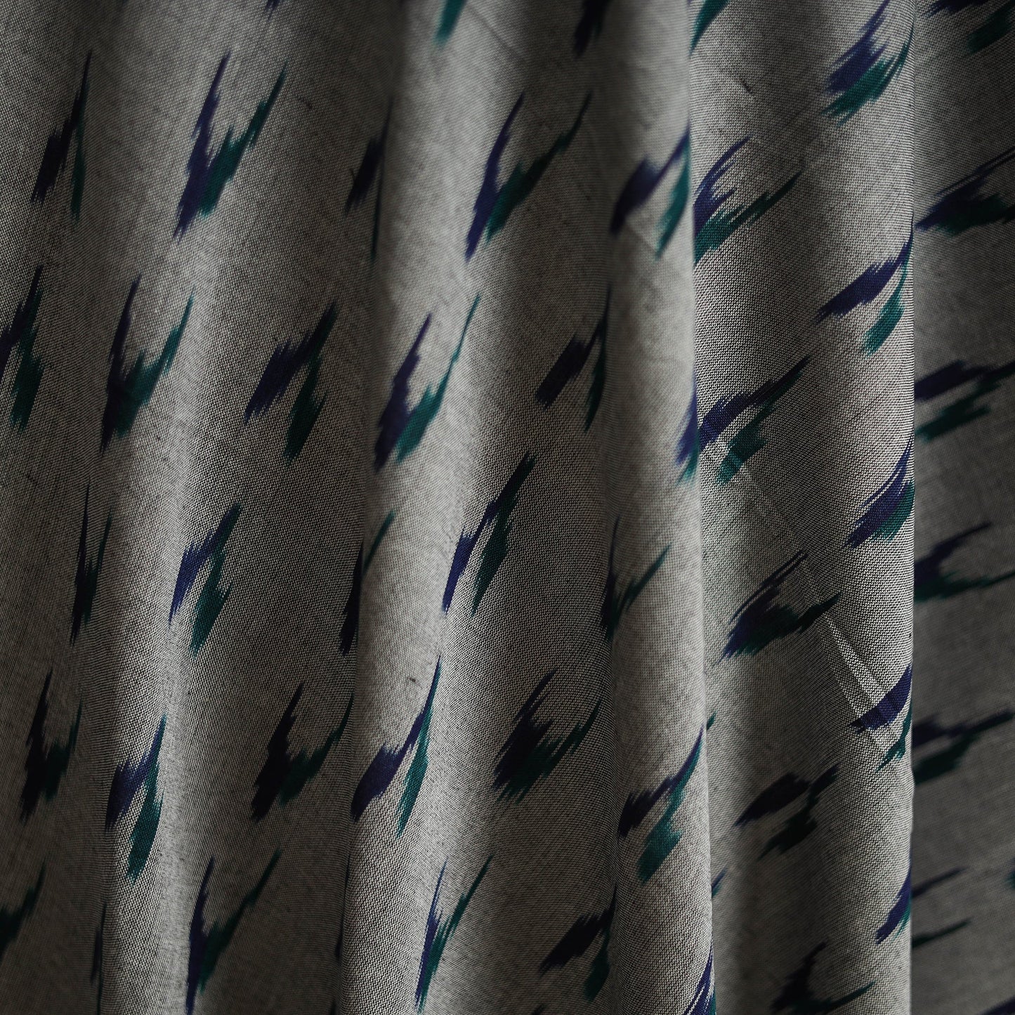 Pochampally ikat cotton fabric 04 - handcrafted