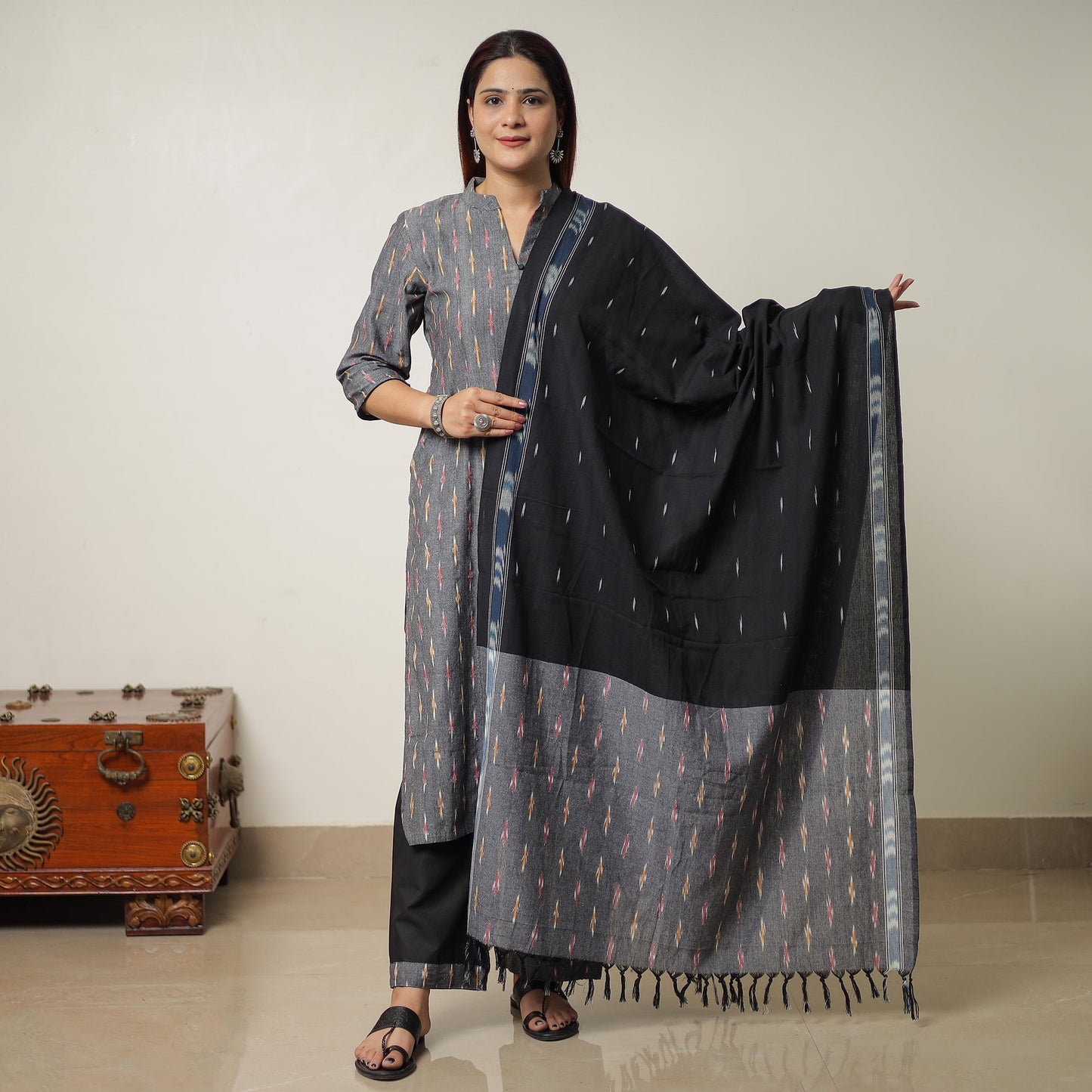  Pochampally Ikat Weave Cotton Kurta with Palazzo & Dupatta Set 01 