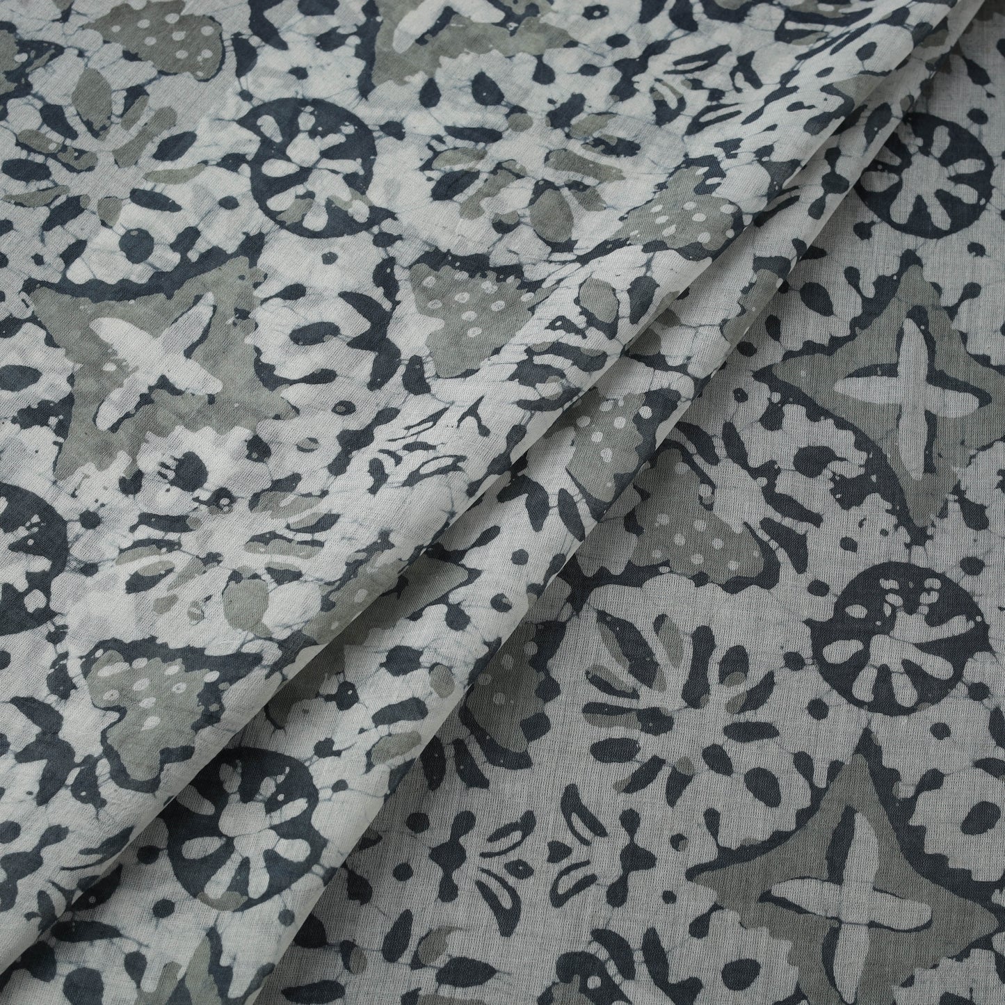 Pure mul cotton kutch hand block batik print fabric 04