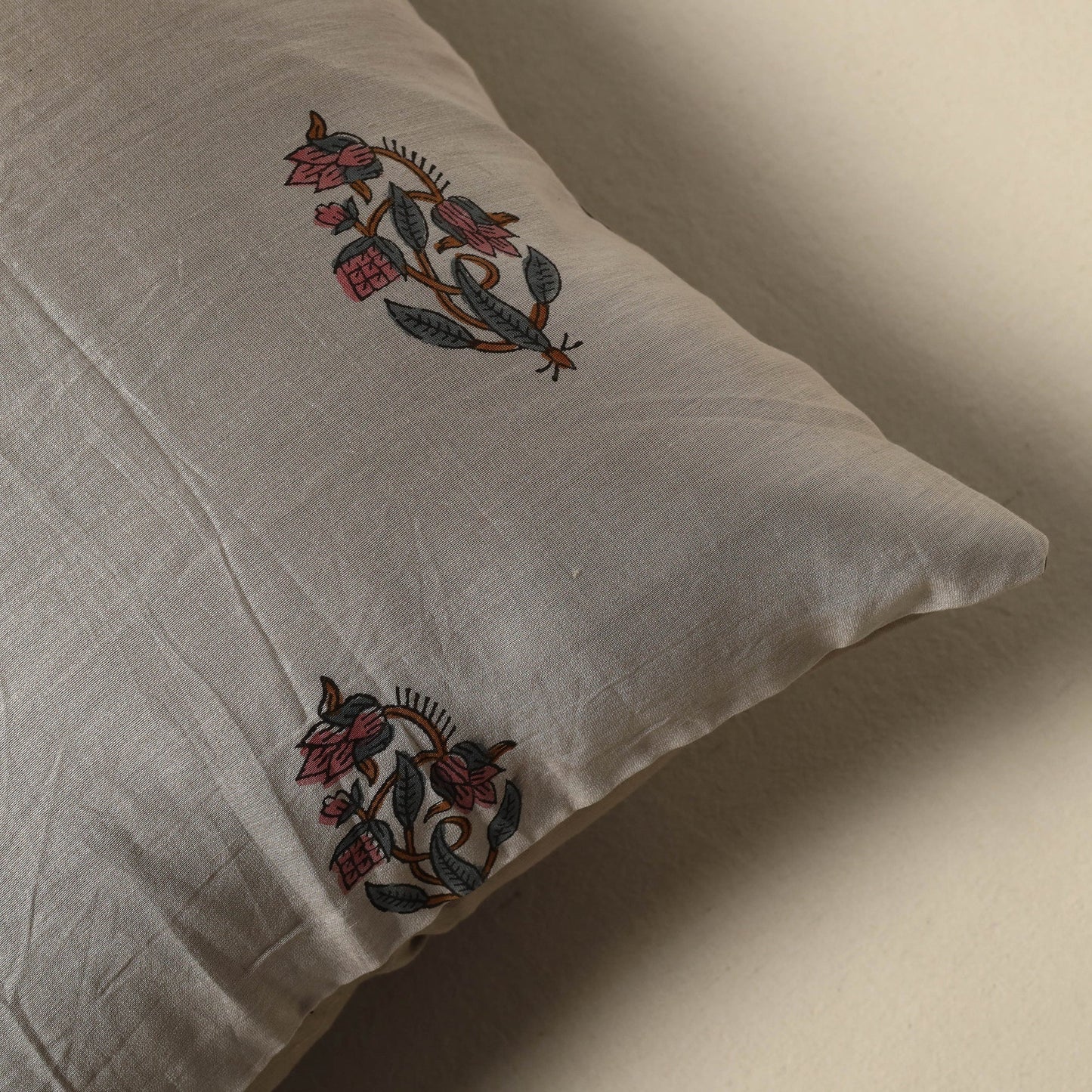Sanganeri cushion cover 37 - handcrafted