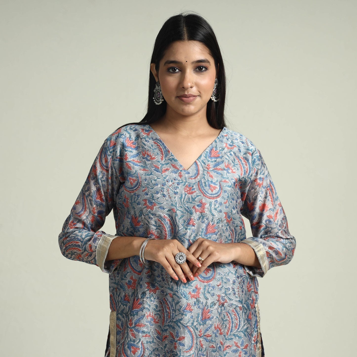  Sanganeri Block Printed Maheshwari Silk Kurta with Palazzo & Dupatta Set Online at iTokri.com