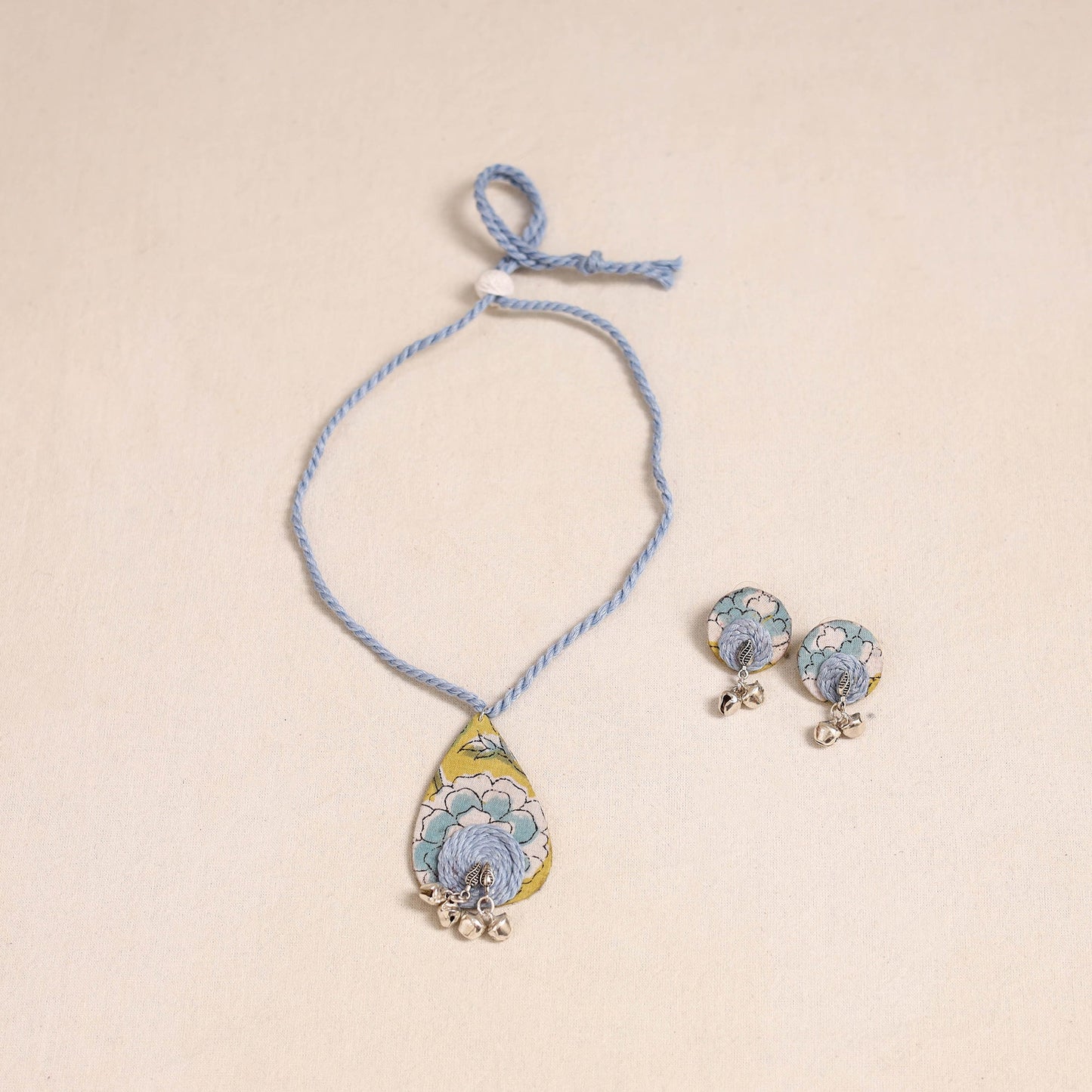 Grey - thread work gs fabart necklace set 03 - handcrafted